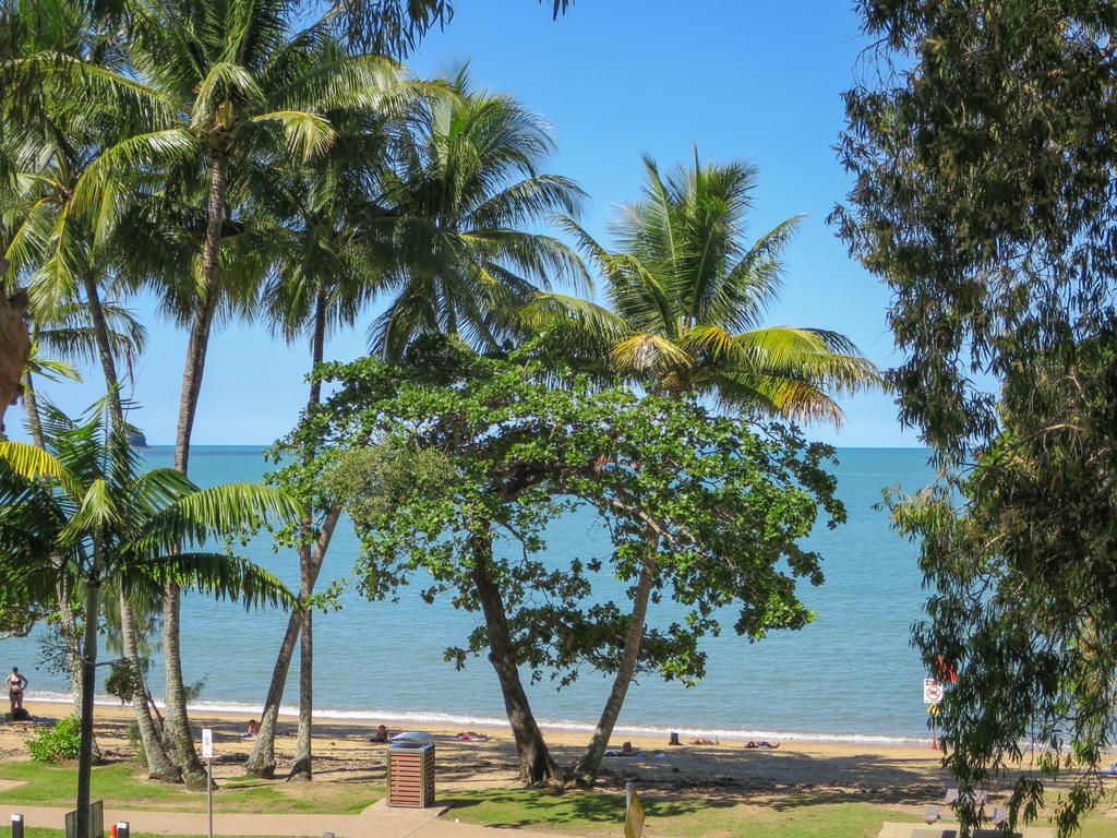 Marlin Waters Beachfront Apartments Palm Cove Exteriér fotografie