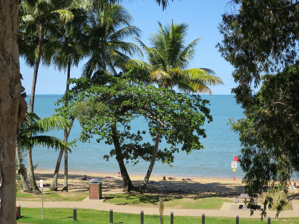 Marlin Waters Beachfront Apartments Palm Cove Exteriér fotografie